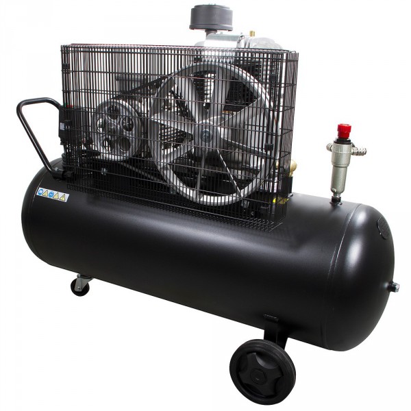 Air Compressor 3-V 7,5HP 925L/200L, Black